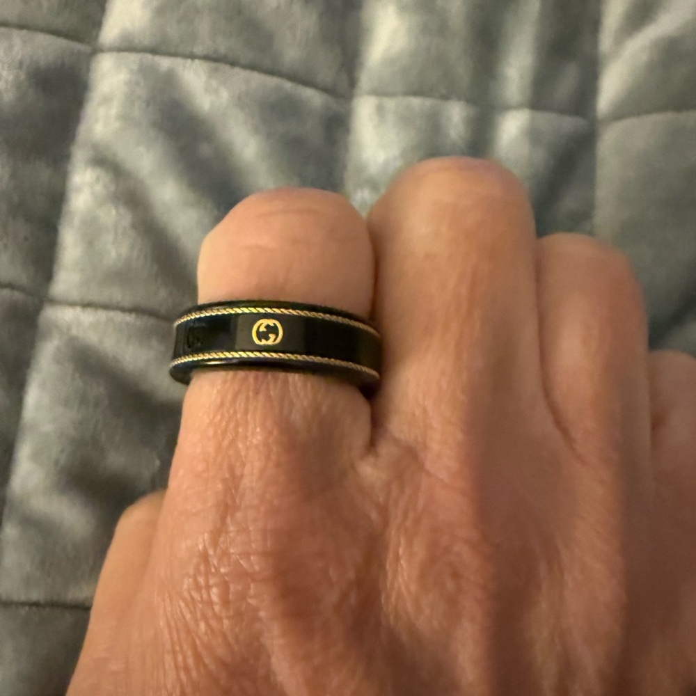 Oura x Gucci Black and 18K Gold Ring